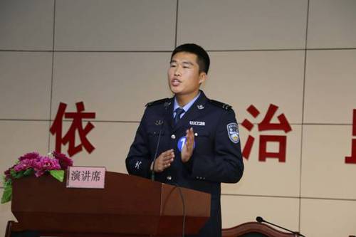 民警参加演讲比赛（四）