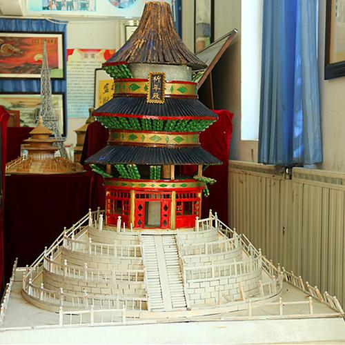 竹签黏贴作品-析年殿古建筑模型