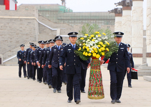 兵团监狱管理局--警队建设--又是一年清明时 无限哀思